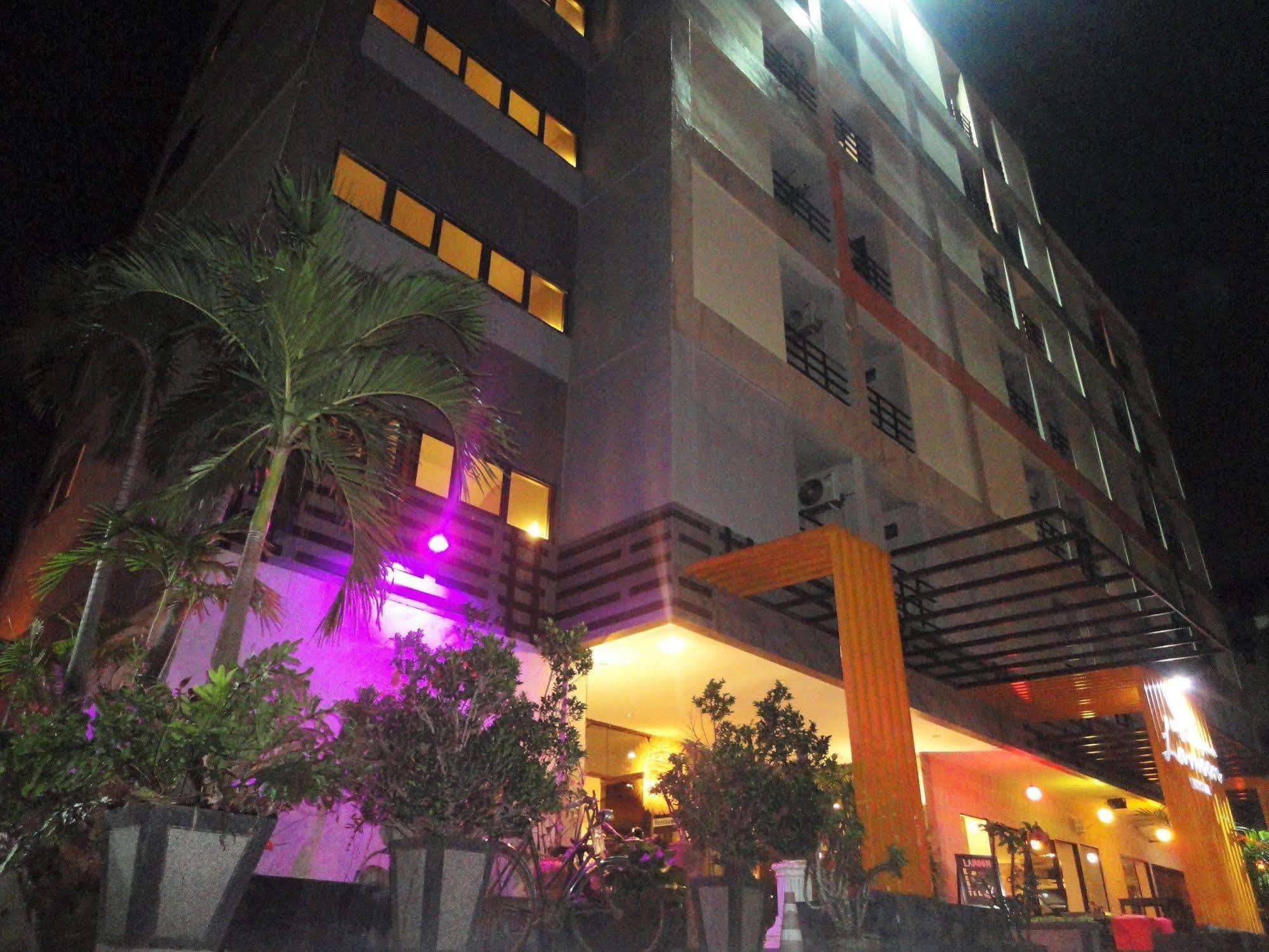 La Moon At Phuket - Sha Extra Plus Eksteriør billede